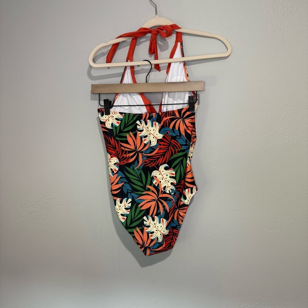 Tropical Leaf Print Ruffle One-Piece Swimsuit | Size L - Picture 3 of 4